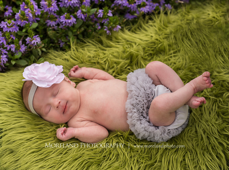 Atlanta Newborn Photography, Newborn Photographer, Lifestyle Newborn Photographer, Styled Newborns, Candid moments, Moreland Photography, Mik eMoreland 